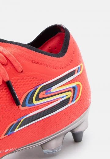 Футбольные бутсы