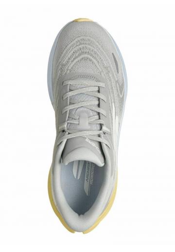 Беговые кроссовки