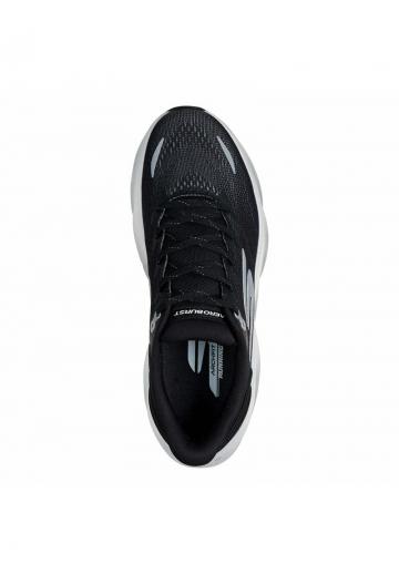 Беговые кроссовки