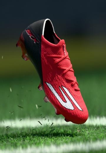 Футбольные бутсы