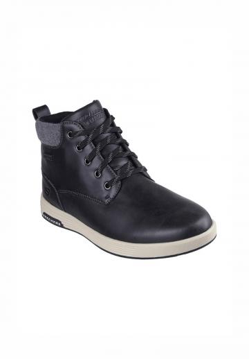 Ботинки на шнуровке