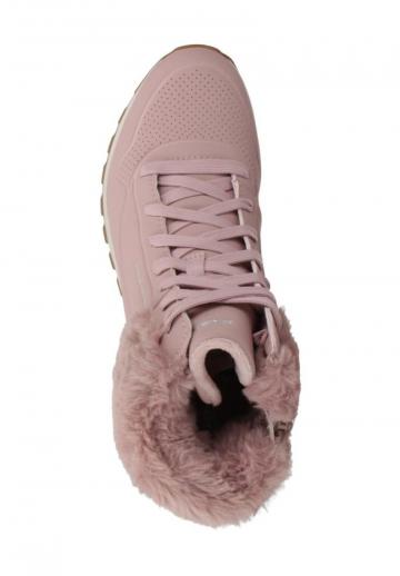 Зимние ботинки