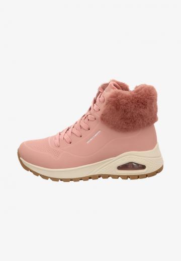 Зимние ботинки