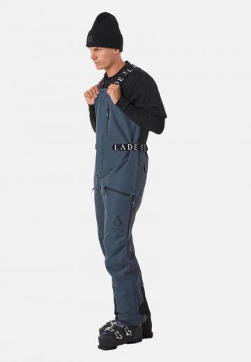 Походные ботинки