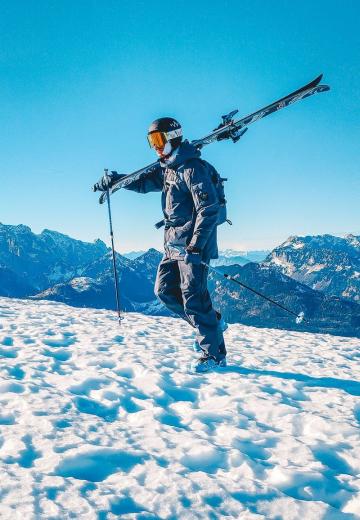 Походные ботинки