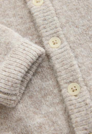 Вязаная кофта