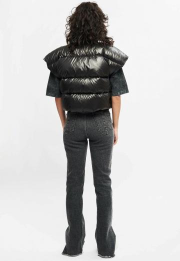 Пуховой жилет