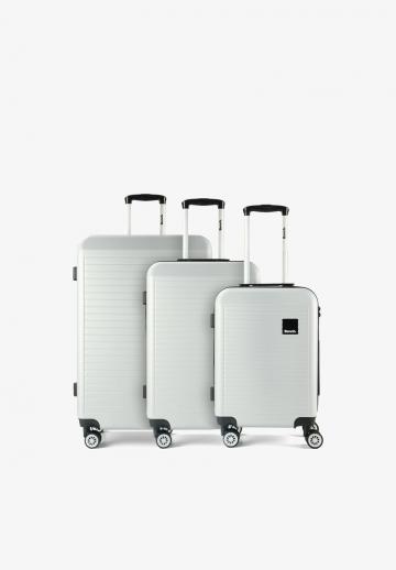 Набор чемоданов