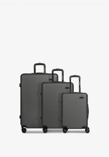 Набор чемоданов