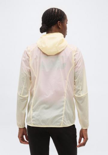 Спортивная куртка