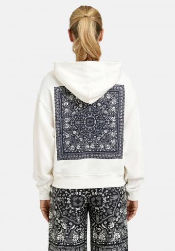 Пуловер с капюшоном