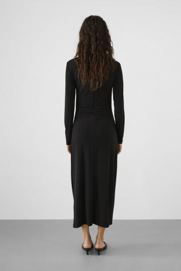 Платье футляр