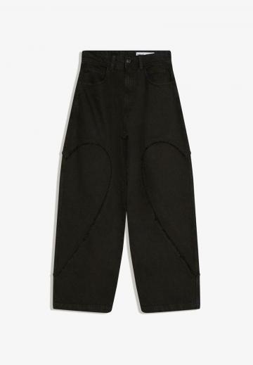 Свободные джинсы