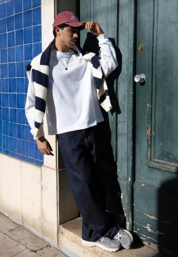 Свободные джинсы