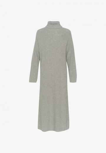 Вязаное платье