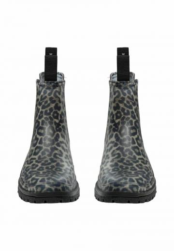 Резиновые сапоги