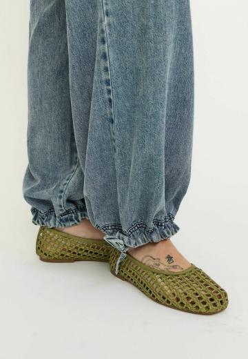 Свободные джинсы