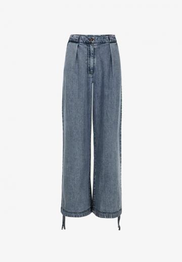 Свободные джинсы