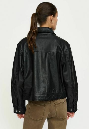 Кожаная куртка