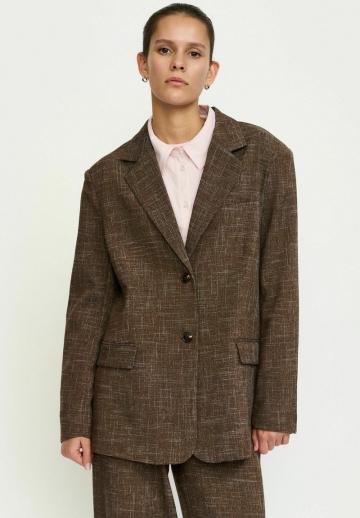 Длинный блейзер