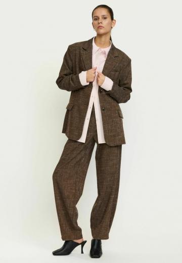 Длинный блейзер