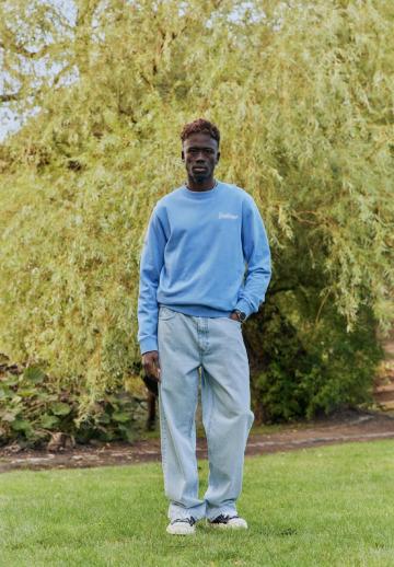 Прямые джинсы