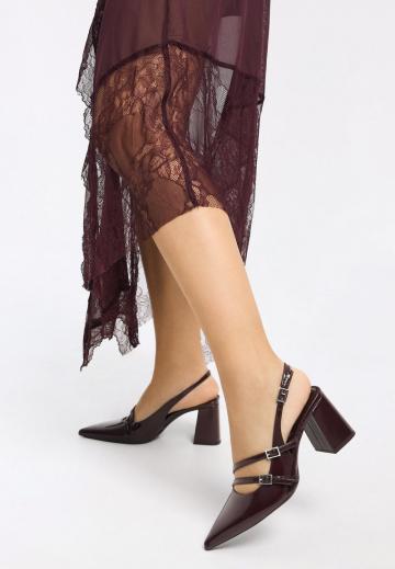 Туфли на высоком каблуке