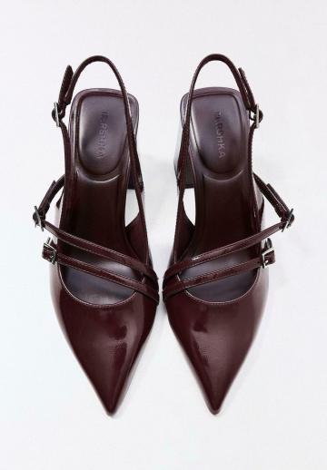 Туфли на высоком каблуке