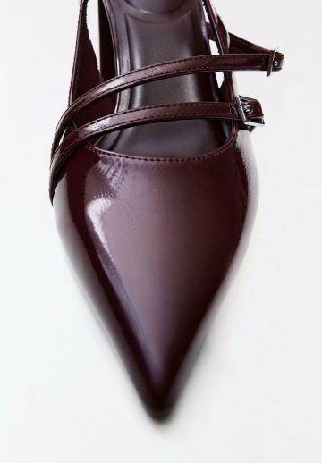 Туфли на высоком каблуке