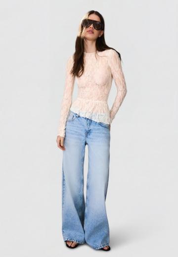 Кружевная блузка