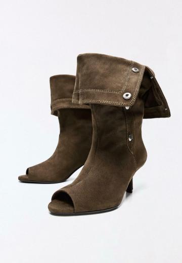 Туфли с открытым носом