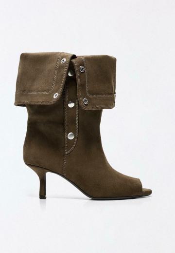 Туфли с открытым носом