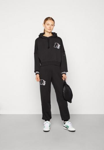 Пуловер с капюшоном