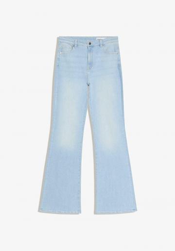 Клешеные джинсы