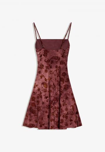 Короткое платье