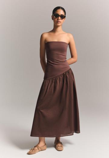 Платье без бретелек