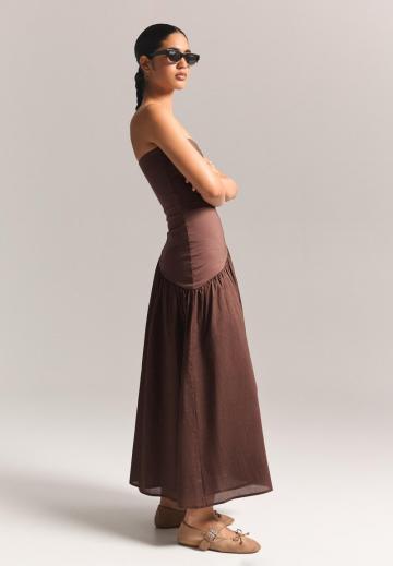 Платье без бретелек