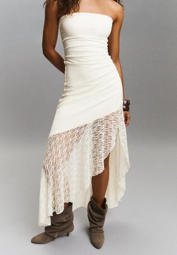 Платье без бретелек