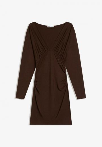 Платье футляр