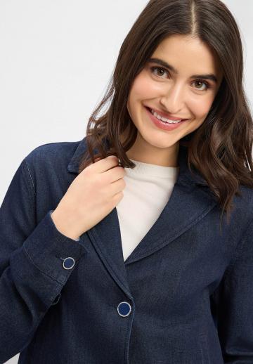 Джинсовая куртка