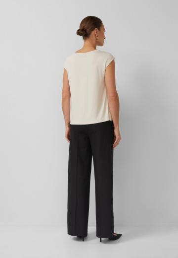 Блузка без рукавов