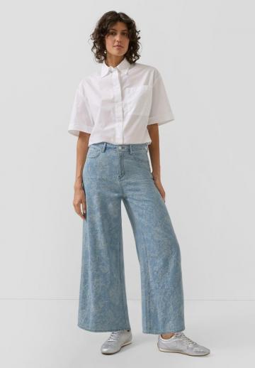 Клешеные джинсы