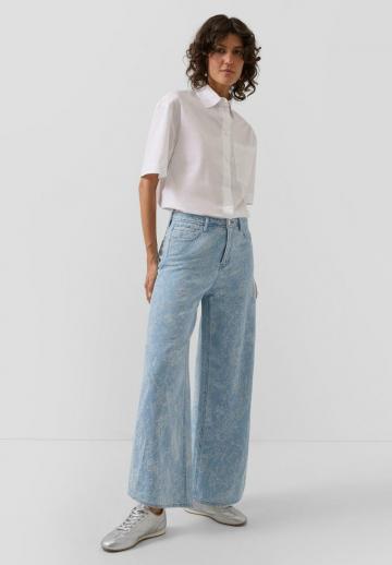 Клешеные джинсы