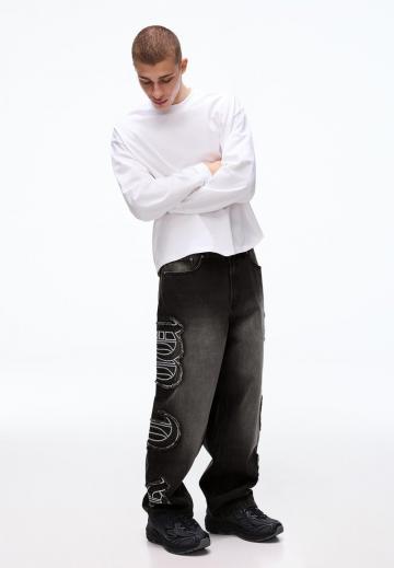 Прямые джинсы