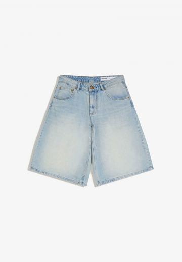 Джинсовые шорты