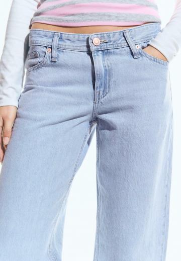 Прямые джинсы