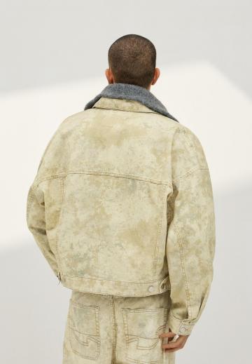 Джинсовая куртка