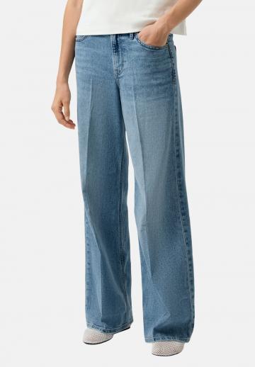 Свободные джинсы