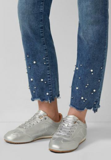 Короткие джинсы