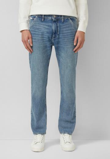 Прямые джинсы